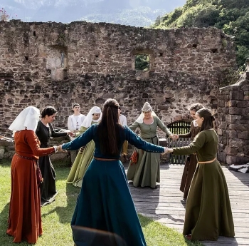 Eppan Humor: Festa dei Castelli di Appiano