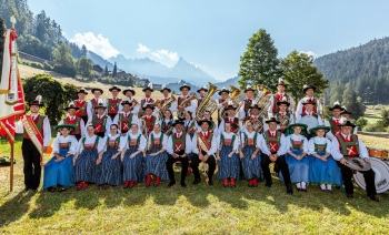 Serata in festa- Musica, danza folkloristica e Schuplattler