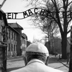 Tre papi del ‘900 davanti all’orrore di Auschwitz
