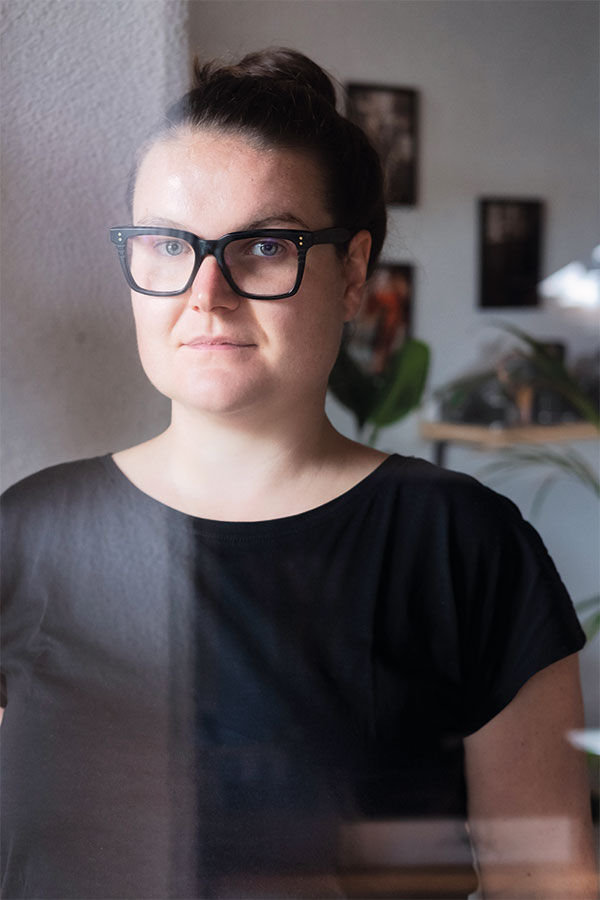 La parola come spazio di interrogazione: Miriam Unterthiner, dalla pallamano alla scrittura di testi teatrali premiati