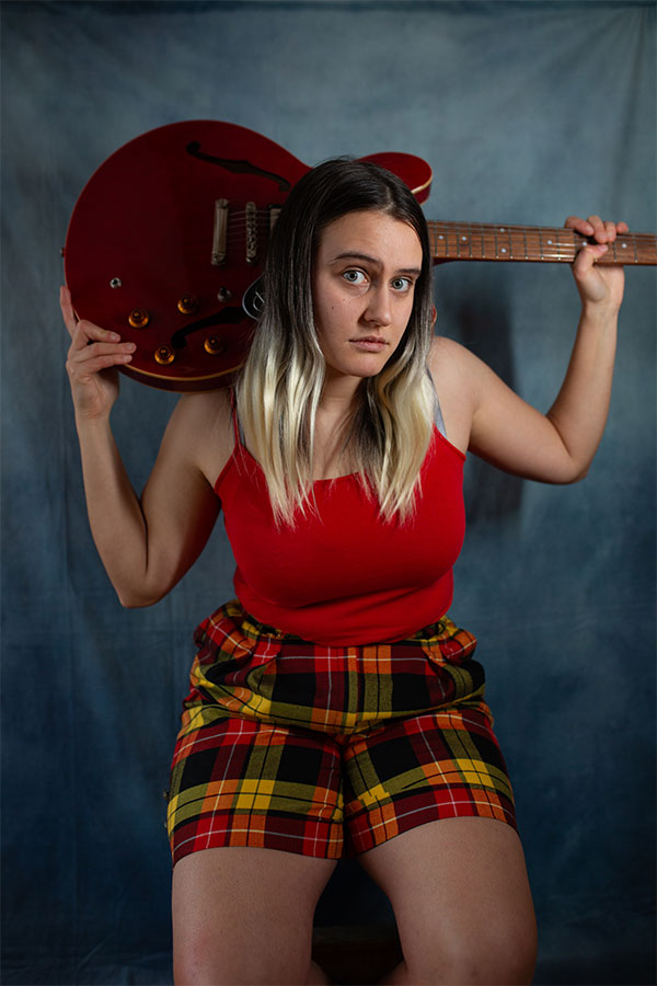 No pitch correction, please! Sängerin und Songwriterin Lonnika im Gespräch