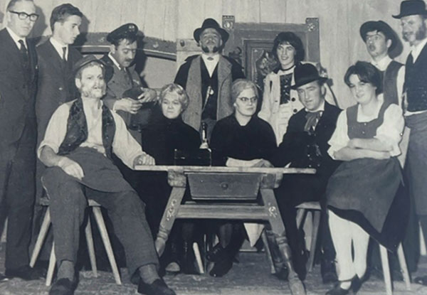 60 ani de teater te Sëlva